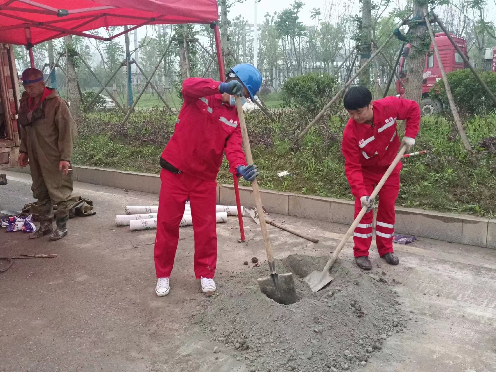 宛城管道疏通哪家好】及时进行市政管道清淤